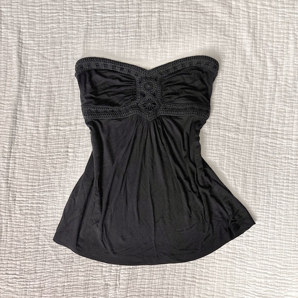 black y2k strapless top with crochet detail - Picture 4 of 5